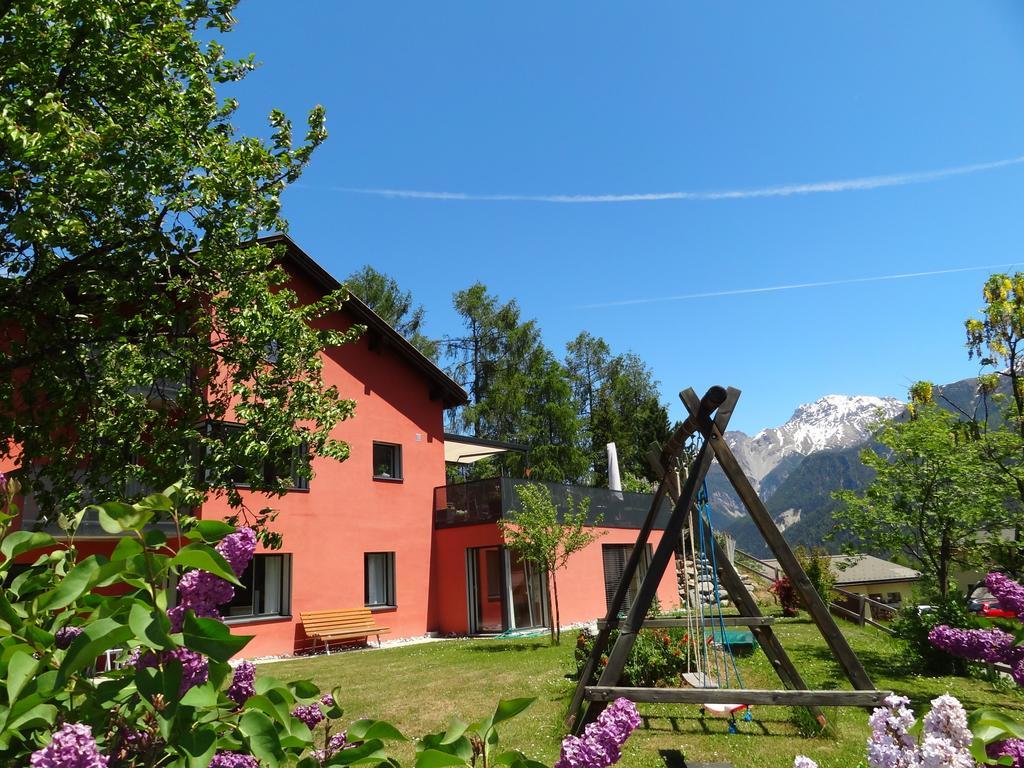 Chasa Felix Scuol Lägenhet Rum bild